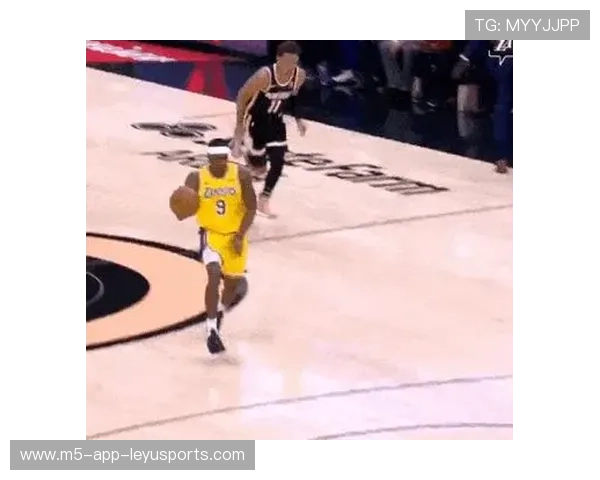 NBA最新转会动态：哪些球员即将飞抵新东家？，nba球员转会有转会费吗